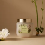 PLU Perfumed White Blanc – Exfoliant de Corp cu Sare de Mare (500 g) - imagine 3