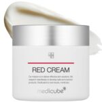 MEDICUBE - Red Cream 2.0 – Calmarea Imperfecțiunilor & Hidratare Non-Comedogenică 50ml