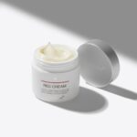 MEDICUBE - Red Cream 2.0 – Calmarea Imperfecțiunilor & Hidratare Non-Comedogenică 50ml - imagine 2